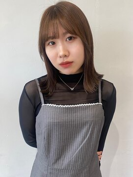 イル(ill) ミディアム　オリーブカラー