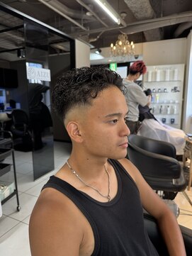 アイズ 海老名(AIZU) 極道パーマ スパイラルパーマ フェードカット 海老名パーマ