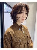 グレージュブラウン/ミディアムレイヤー/韓国巻き/顔周りカット