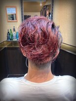 レオヘアワークス(LEO HAIR WORKS) 赤髪 刈り上げ ブリーチ 新潟床屋 メンズサロン新潟市
