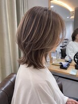 エメ 北花田(Aime)&nbsp;脱白髪染め大人ショートスモーキーベージュハンサムショート