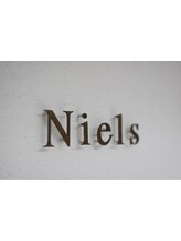 Niels【ニールス】
