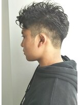 エミュスト(Emuest) フェード&パーマラギットスタイル