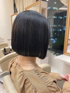 リュドール 名駅(Rue D'or) シックな大人ボブスタイル