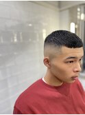 クロップスタイルフェードカット