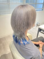 サロンドジョー(salon de joe) ホワイト×裾ブルー TAKUYA