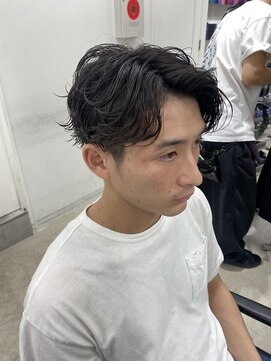 フィフス 栄(fifth) ツイストスパイラルパーマセンターパートツーブロックメンズ栄