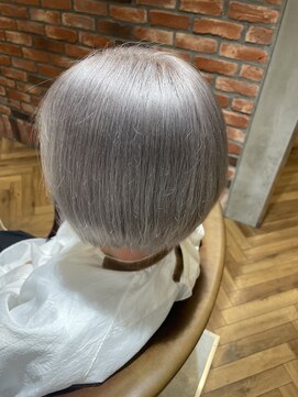 ラ タント(L'attente) ハイトーン/シルバー