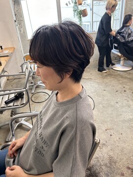 ウィークエンド(WEEKEND) スッキリショートスタイル