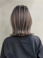 ギークス(GEEKS)&nbsp;【GEEKS渋谷】スモーキーグレージュ/ハイライト/小顔/ボブウルフ