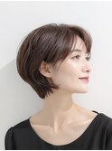 イメチェンホワイトブロンド外ハネボブ美髪ワイドバング