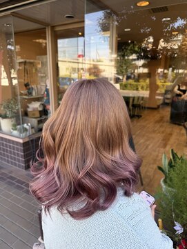 モアムー(Moremuu) [かの]ピンク×ベージュ