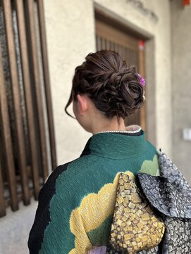 カプロセッテ(Capullo. de Sette.) お花シニヨン