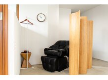 カフネ(CAFUNE)の雰囲気（デザイナーによる最高級の寝心地のシャンプー台です。）