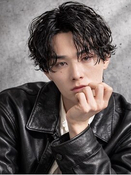 AI TOKYO+Sea MEN'S横浜 MEN'Sパーマ/MEN'Sカット【アイトーキョープラスシーメンズ】 横浜/大人センターパート/シャドウパーマ/緩めパーマ