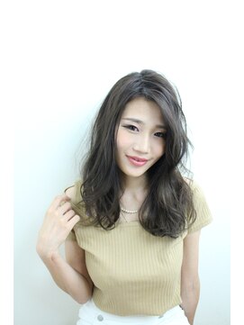 アンド アノン(and anon) 暗めなのに重くない！大人のネイビーアッシュ