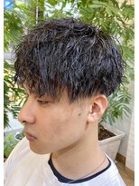 ギフト ヘアー サロン(gift hair salon)&nbsp;ツイスト前下がりセンターパート