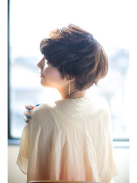 ナンバー エアロ 横浜(N° +aero) ●大人かわいい小顔ひし形ショートボブ20代30代40代