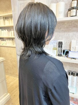 キャアリー(Caary) 福山市美容室Caary ブルーブラック ネオウルフレイヤー