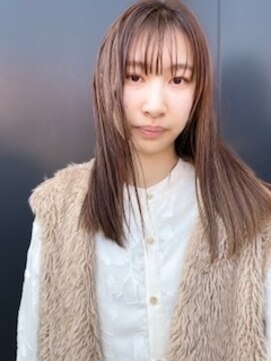 ルドヴィコ(Ludovico) オリーブ系　×　透明感のスプリングスタイルです