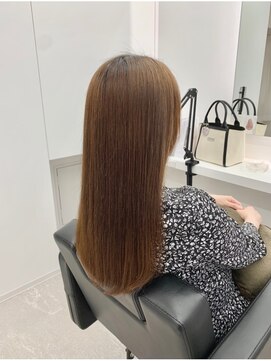 イレス 札幌駅南店(IRESU) ミディアムヘア斜めバンググレージュカラーシルキーベージュ