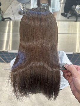 ロンドルーチェ 心斎橋(Lond luce) ダークアッシュ/ミディアムレイヤーカット［髪質改善/縮毛矯正］