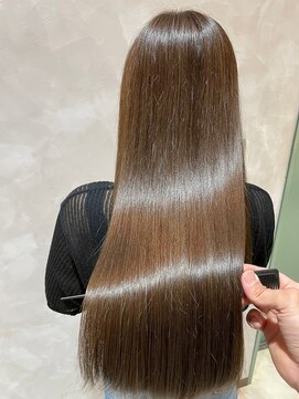 レジナヴィータ 栄(Reginavita) 髪質改善美髪矯正+TR＋カット＠石木　#縮毛矯正#酸性ストレート