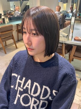 トレス(TRESS) ボブ 切りっぱなし 前髪 オリーブカラー 透明感 原宿表参道