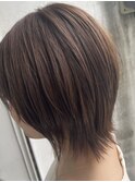 軽めレイヤーショートボブ