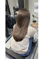 ラック(LUCK)&nbsp;レイヤーぱっつん前髪ステップボーンカットシルキー船橋/韓国