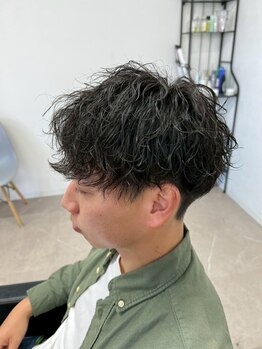 ディーアイク(D Aik)の写真/【男性からの支持多数◎】全てお任せでもOK♪最先端のヘアスタイルはD・AikでON/OFF決まる2WAYスタイルも◎