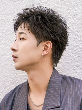 オーシャントーキョーオーバー 渋谷(OCEAN TOKYO OVER) 刈り上げビジネスツーブロック七三爽やかフェザーパーマ