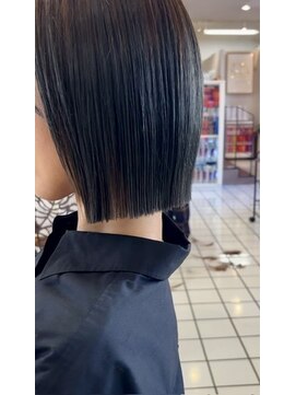 シエル ドゥ サワ(ciel de SAWA) 春◎クールボブ×暗髪透明感