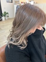 ヘアメイク メルシー(Merci)&nbsp;透明感ベージュグラデ-ションミディ