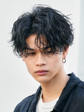 バイフィフス 原宿/表参道(by fifth) 原宿緩めツイストスパイラルパーマ微分けセンターパート刈り上げ