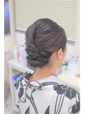 おとな上品シニヨンスタイル