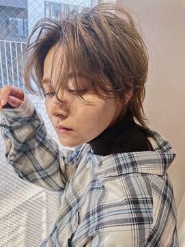 イル(il) ショートブロンド