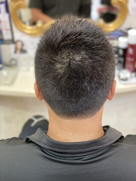 美容室 ティンカーベル ソフトモヒカン