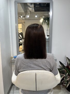 ルスリー 田園調布店(Lsurii) 大人可愛い30代40代50代黒髪◎レイヤーロングストレート縮毛矯正