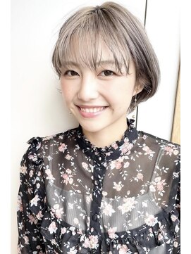 イーズ 鎌倉(e's) 《e'sイーズ鎌倉》ダブルカラーで作る透明感ショートボブ/カット