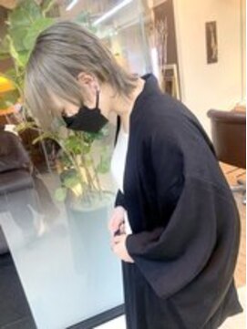 ディア(.eer) 【.eer/ディア】ミディアムウルフ/アッシュ/ハイトーン