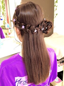 ジェネータ 新横浜店(GENETA) 編み込みサイドシニヨン【ヘアセット/新横浜】