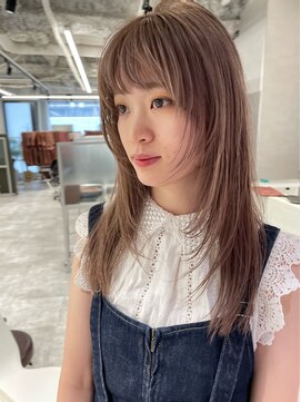 キートス(Kiitos) 顔周りレイヤー/ミルクティーカラー/顔周りカット/レイヤー