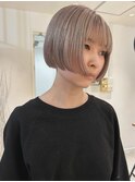 ケアブリーチ ベージュカラー アッシュベージュ ミニボブ