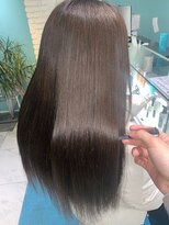 リーホリエ(Lee Horie) 髪質改善で柔らかく手触りへ