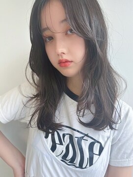 ホフ 大阪心斎橋店(F.O.F) ブリーチグレージュベージュショートボブショートレイヤー学割