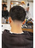 テーパーフェード／メンズカット／眉毛カット／床屋