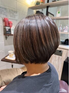 チアー ヘアリラクゼーション(cheer HAIRRELAXATION) 前下がりショート