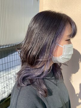 ヒラトヤ 肴町店 フェアリーレイヤーカットペールパープルインナーカラーミディ