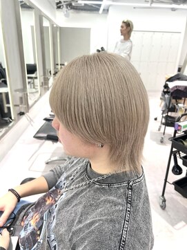 スイ 松戸(SUI) ホワイトミルクティー×ショートウルフ【松戸/メンズ】